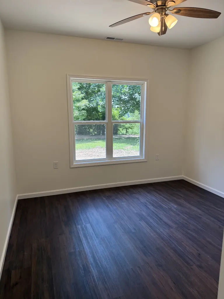 90 Lexie Lane Lawrenceburg TN 38464