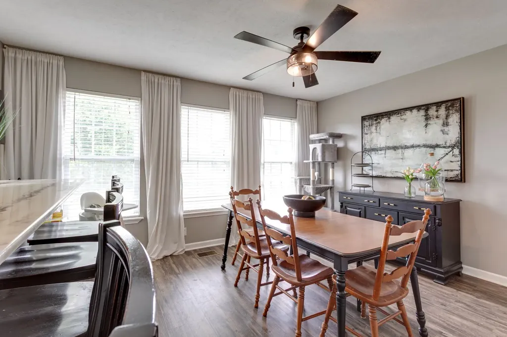 6003 Hill Circle Bon Aqua TN 37025