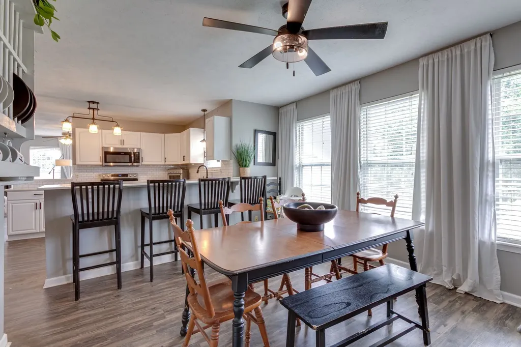 6003 Hill Circle Bon Aqua TN 37025