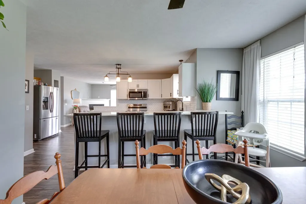 6003 Hill Circle Bon Aqua TN 37025