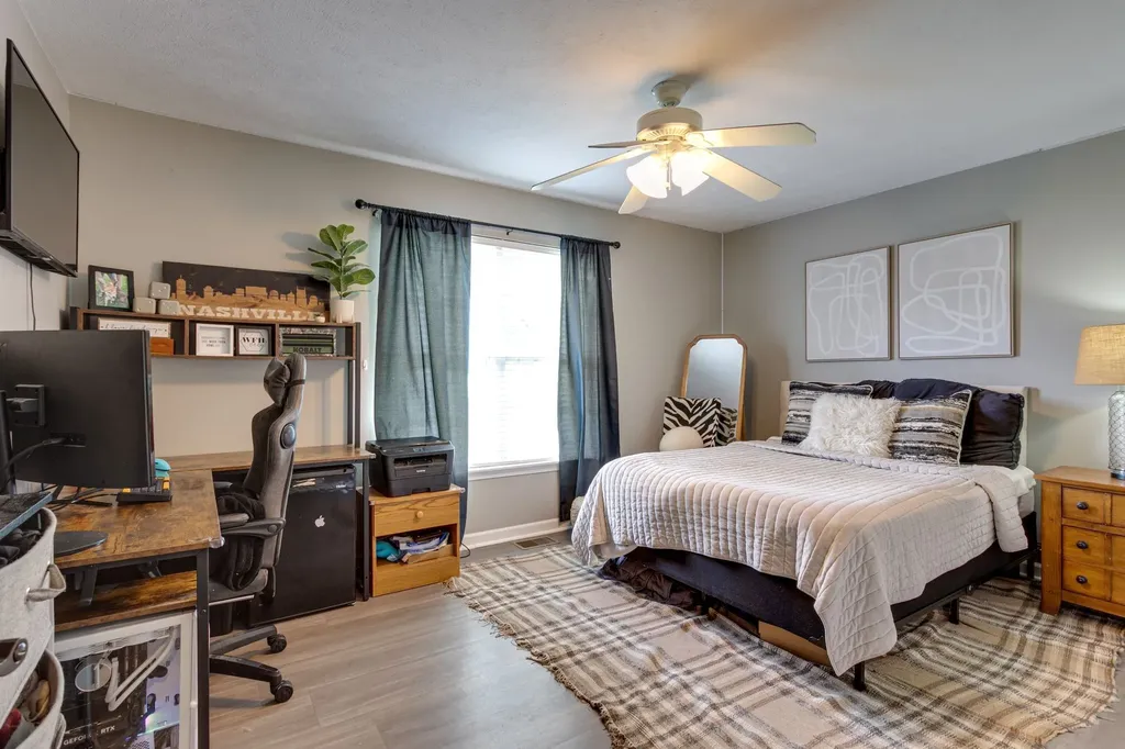 6003 Hill Circle Bon Aqua TN 37025
