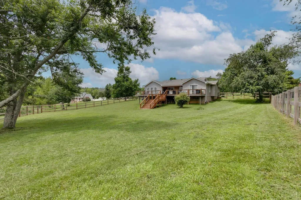 6003 Hill Circle Bon Aqua TN 37025