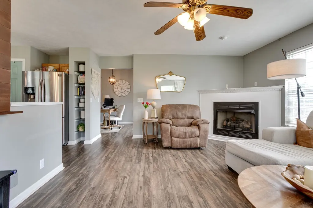 6003 Hill Circle Bon Aqua TN 37025