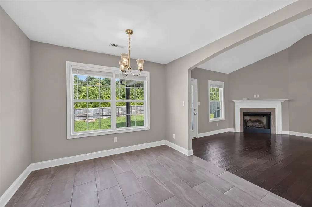 620 Hollow Crest Clarksville TN 37042