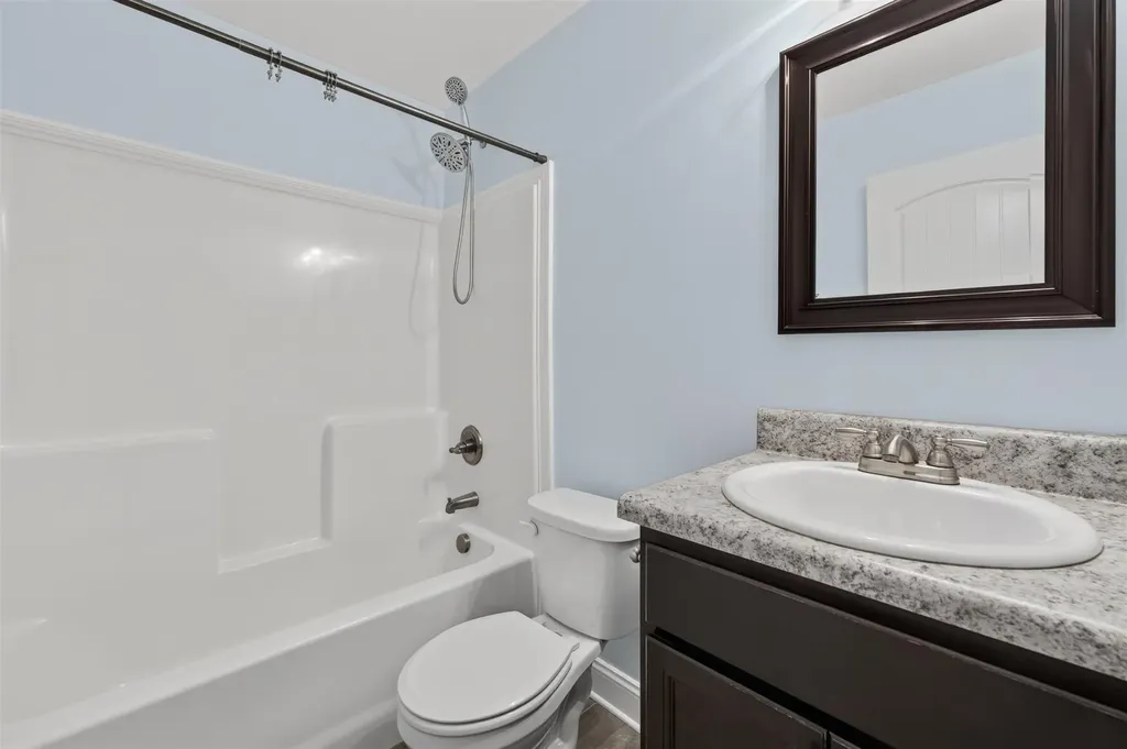 620 Hollow Crest Clarksville TN 37042