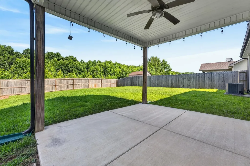 620 Hollow Crest Clarksville TN 37042