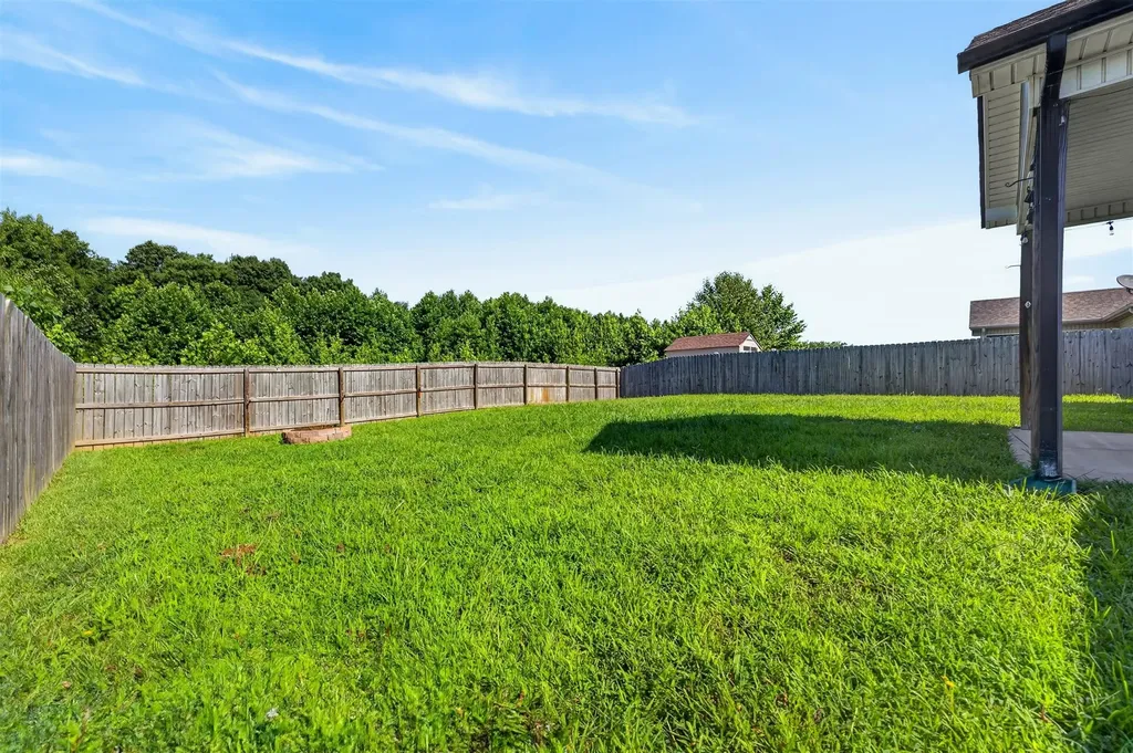 620 Hollow Crest Clarksville TN 37042