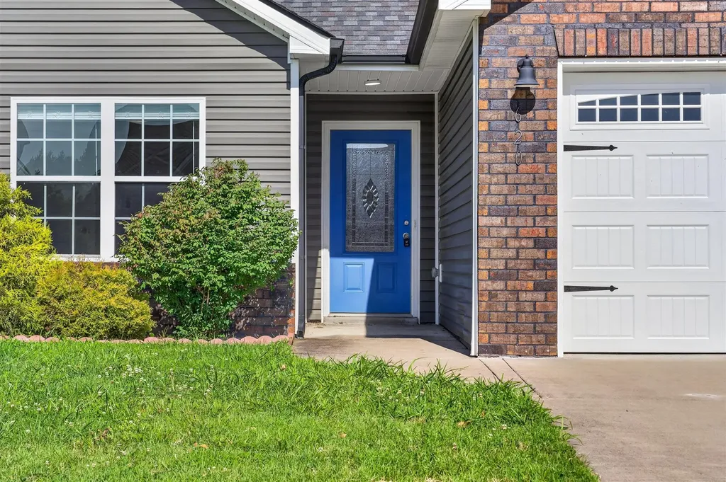 620 Hollow Crest Clarksville TN 37042
