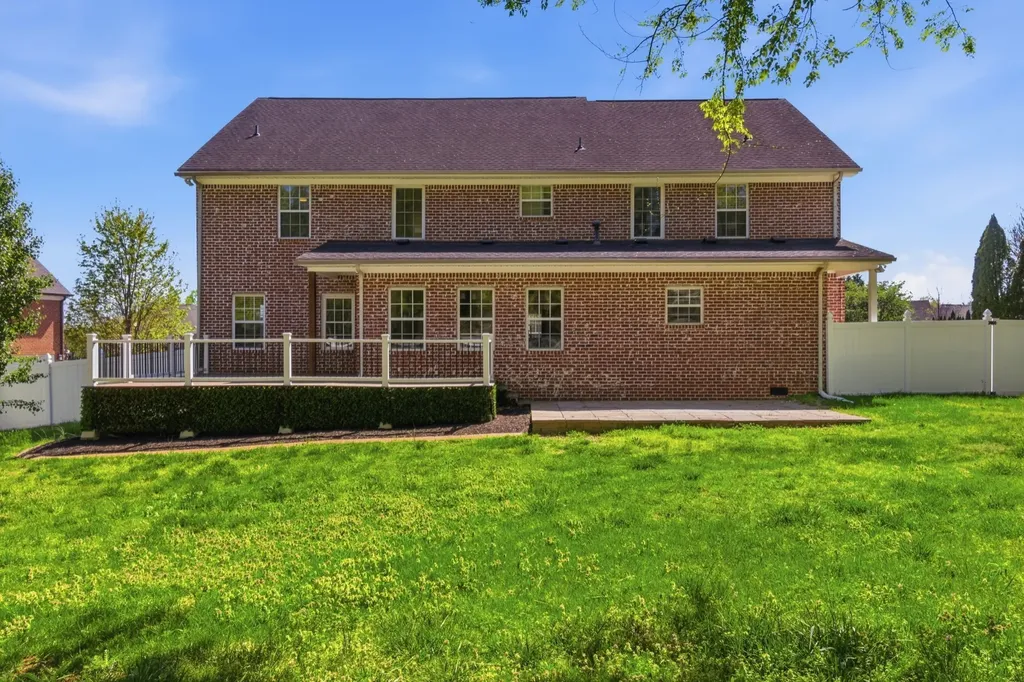 1060 Auldridge Drive Spring Hill TN 37174