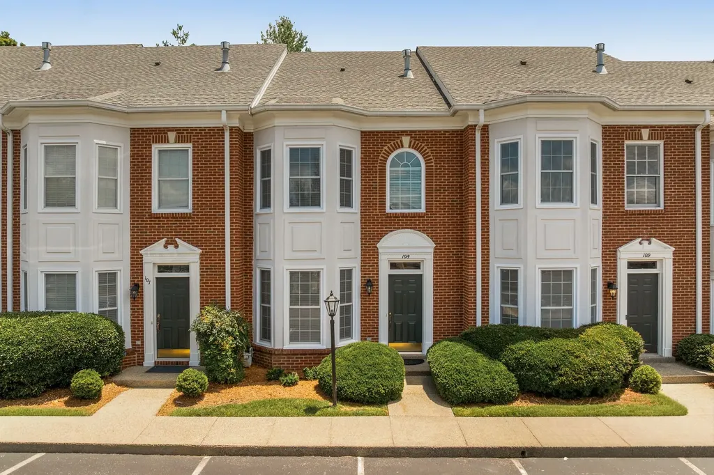 4204 Hillsboro Pike Nashville TN 37215
