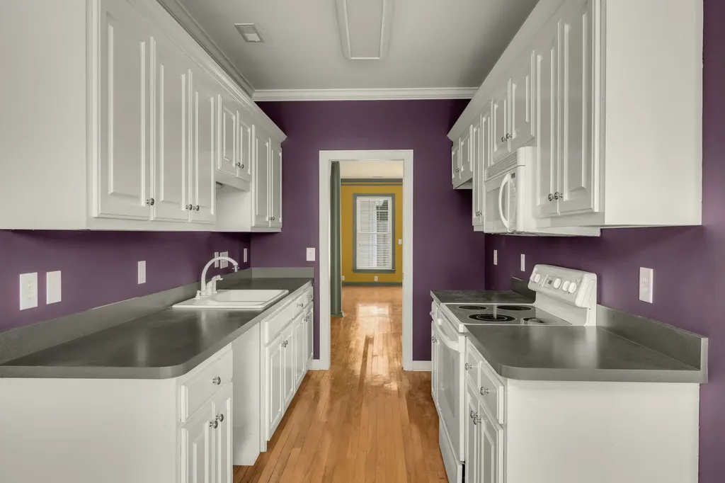 4204 Hillsboro Pike Nashville TN 37215