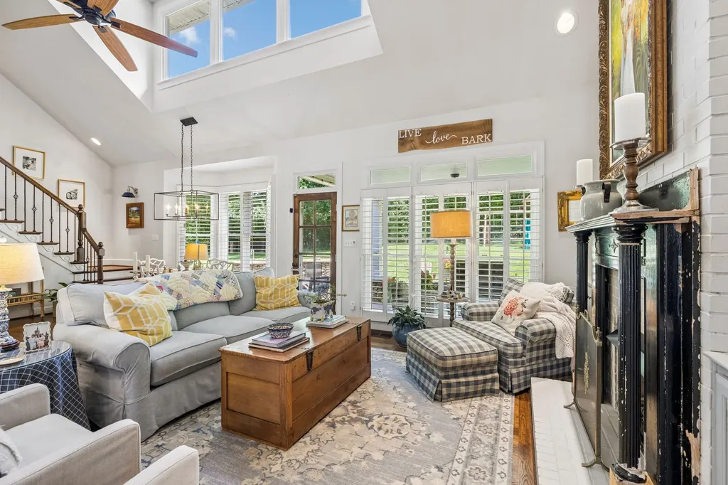 1206 Signature Court Franklin TN 37064