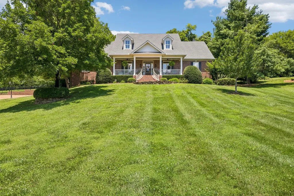 1206 Signature Court Franklin TN 37064
