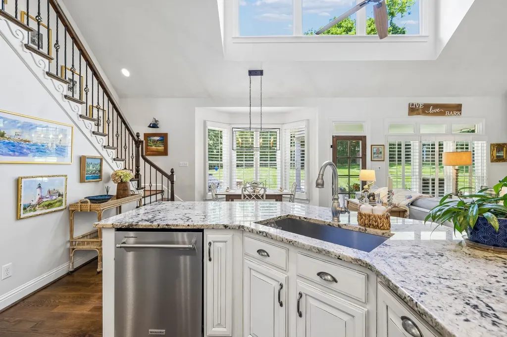 1206 Signature Court Franklin TN 37064