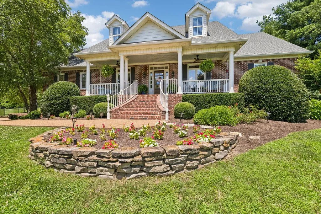 1206 Signature Court Franklin TN 37064