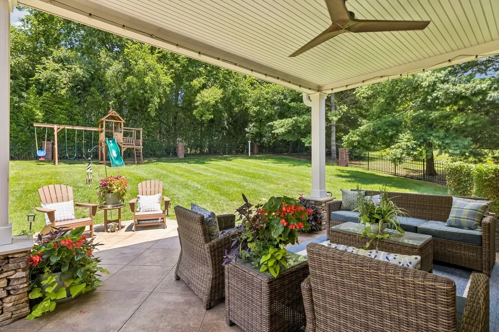 1206 Signature Court Franklin TN 37064