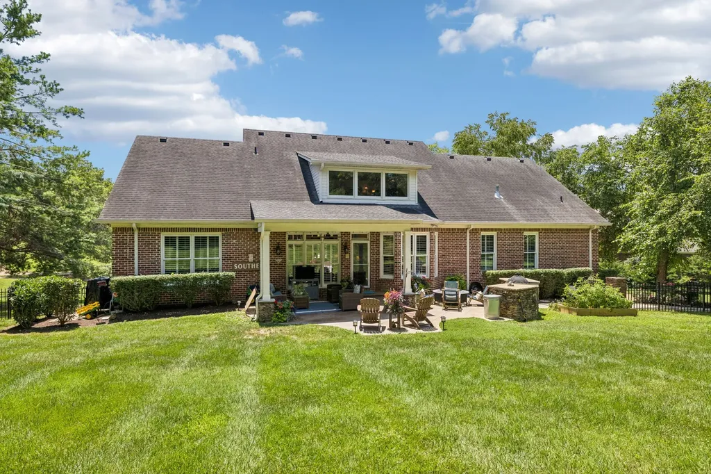 1206 Signature Court Franklin TN 37064