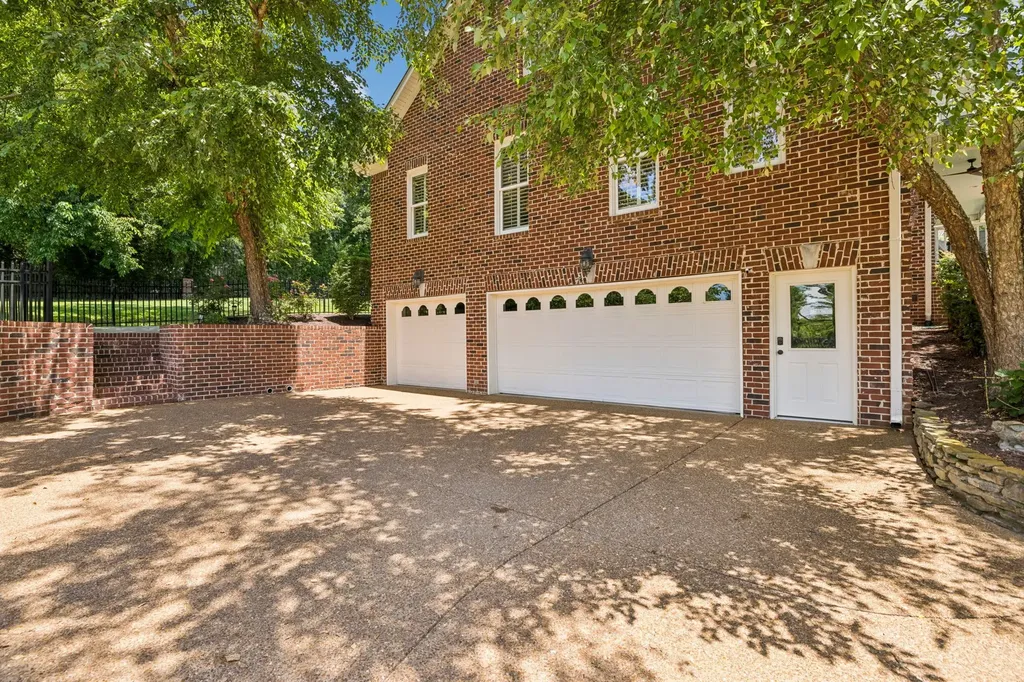1206 Signature Court Franklin TN 37064