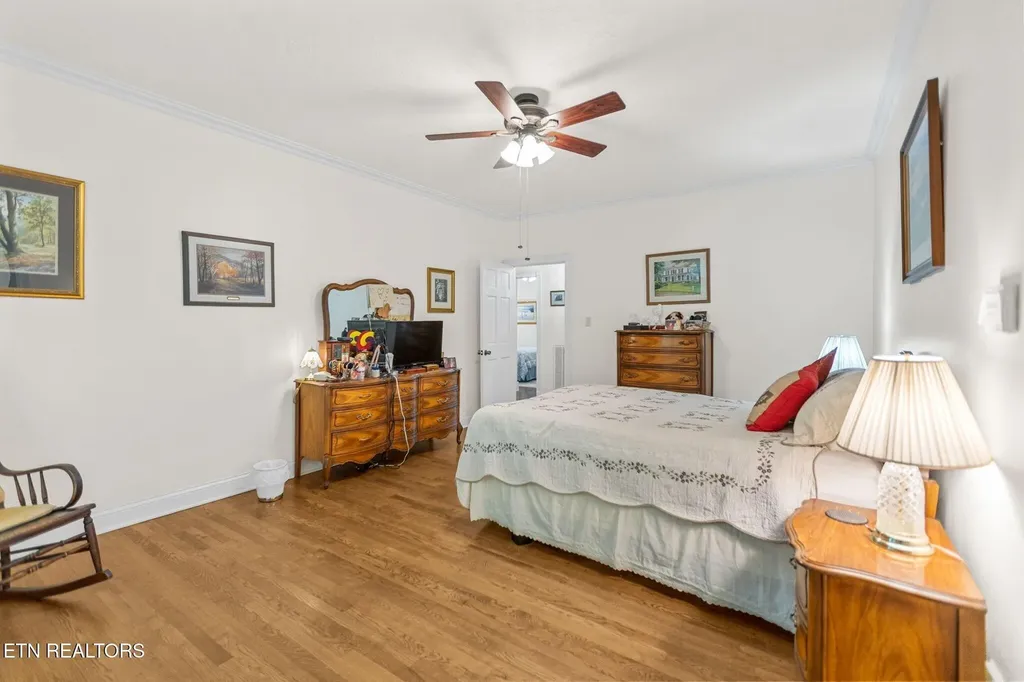 5227 Beverly Oaks Drive Knoxville TN 37918