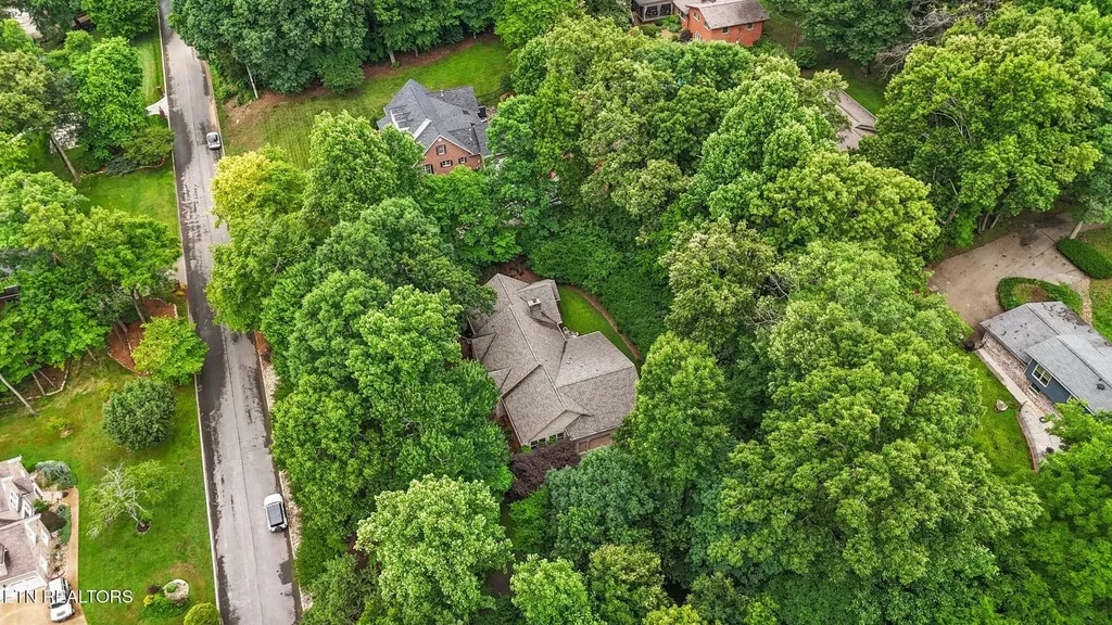 5227 Beverly Oaks Drive Knoxville TN 37918
