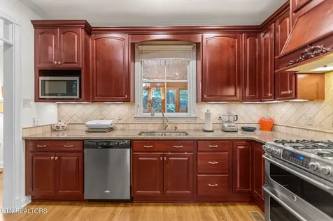 5227 Beverly Oaks Drive Knoxville TN 37918