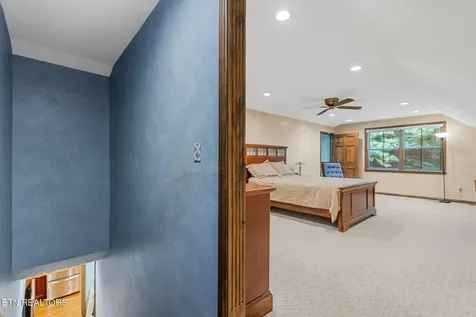 5227 Beverly Oaks Drive Knoxville TN 37918