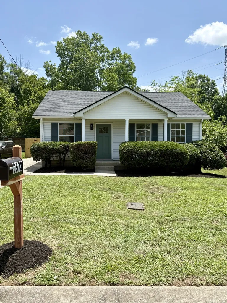 2573 Slaydon Drive Nashville TN 37207