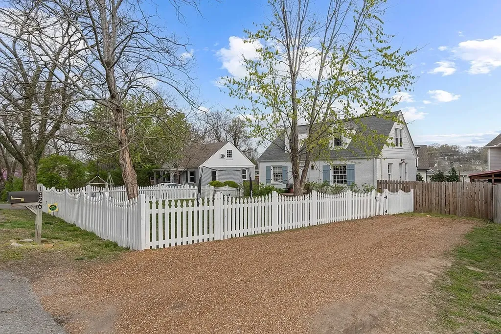 1826 Wildwood Avenue Nashville TN 37212