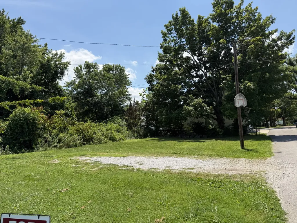 108 Wix Ave, N Portland TN 37148