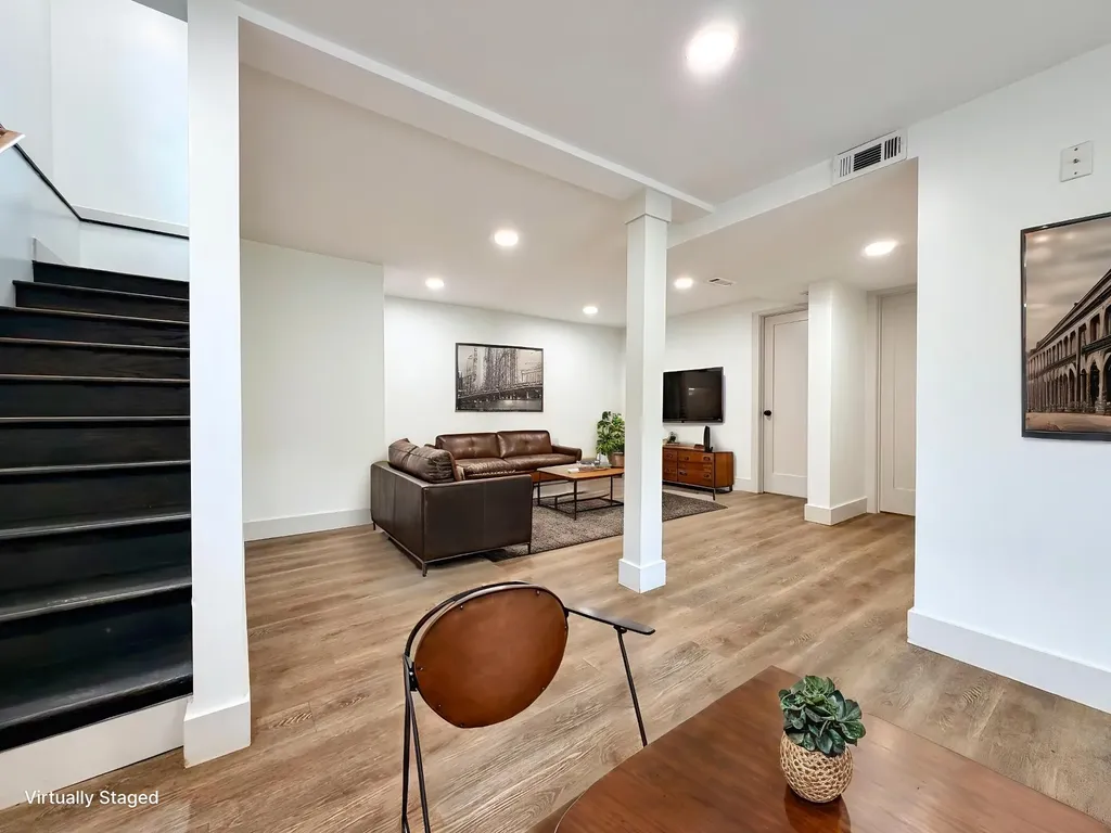 1353 Cardinal Avenue Nashville TN 37216