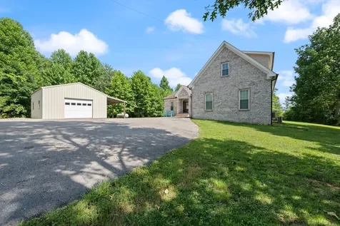 226 Walton Road Hampshire TN 38461