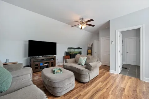 226 Walton Road Hampshire TN 38461