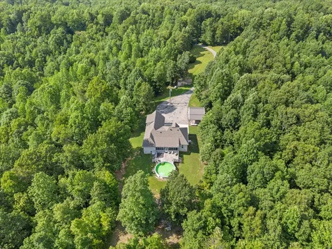 226 Walton Road Hampshire TN 38461
