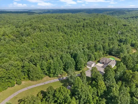 226 Walton Road Hampshire TN 38461