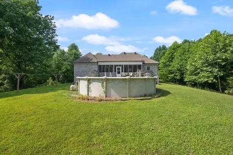 226 Walton Road Hampshire TN 38461