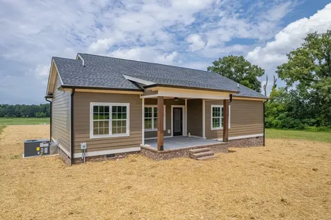370 Dugout Road Summertown TN 38483