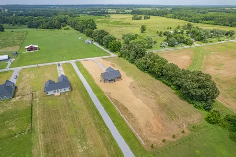 370 Dugout Road Summertown TN 38483