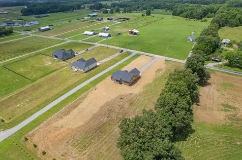 370 Dugout Road Summertown TN 38483