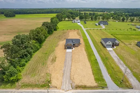 370 Dugout Road Summertown TN 38483