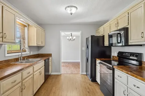 1007 Copper Kettle Circle Pleasant View TN 37146