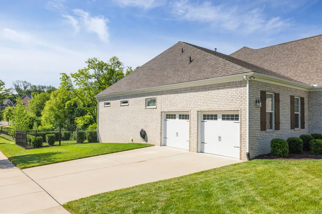 4084 Foxglove Farm Drive Franklin TN 37064