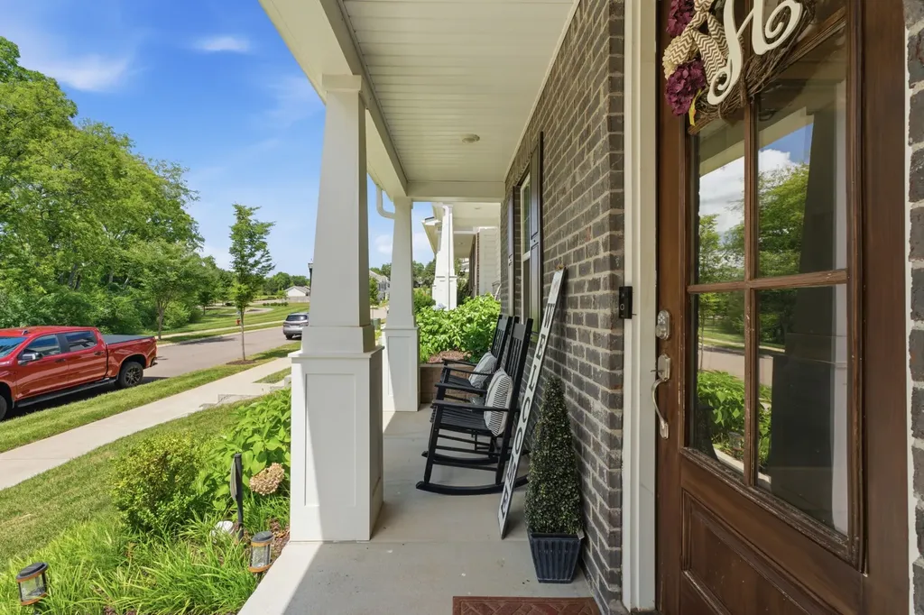 384 Hammock Lane Spring Hill TN 37174