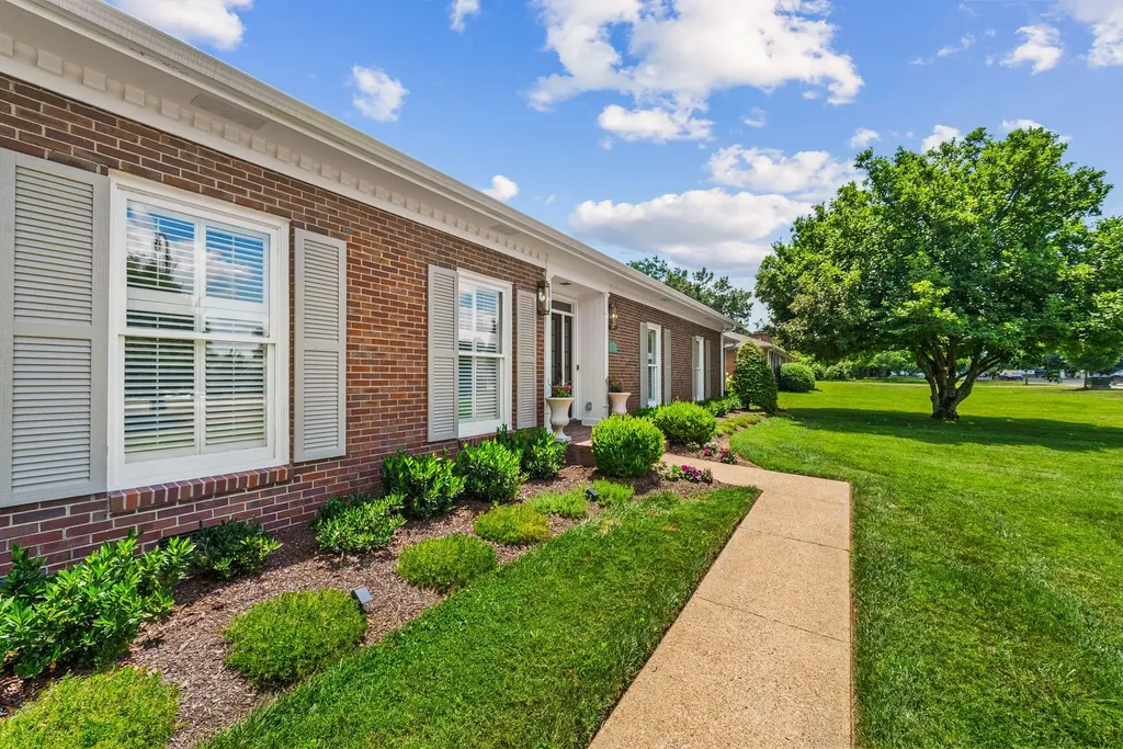 618 Hillsboro Road Franklin TN 37064