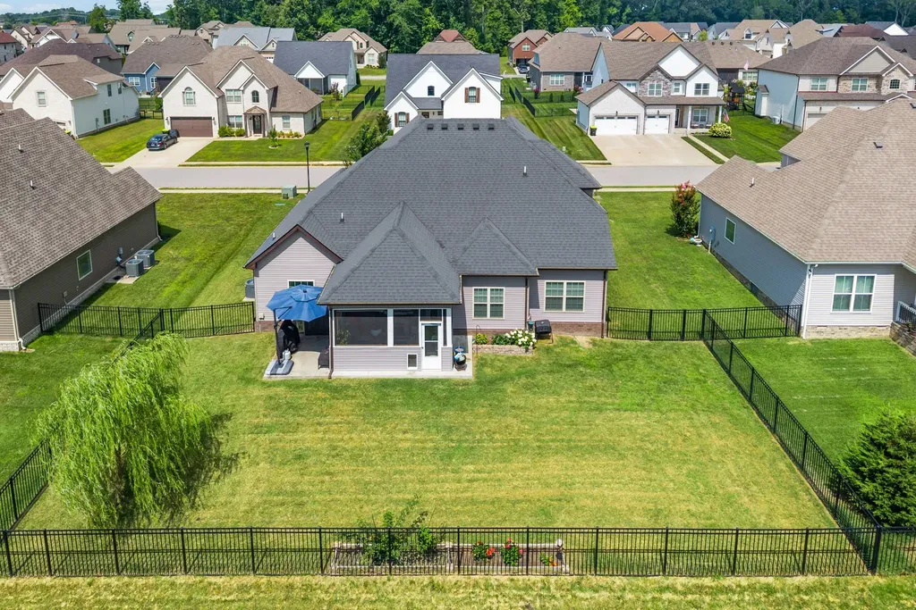 525 Bowden Drive Clarksville TN 37043