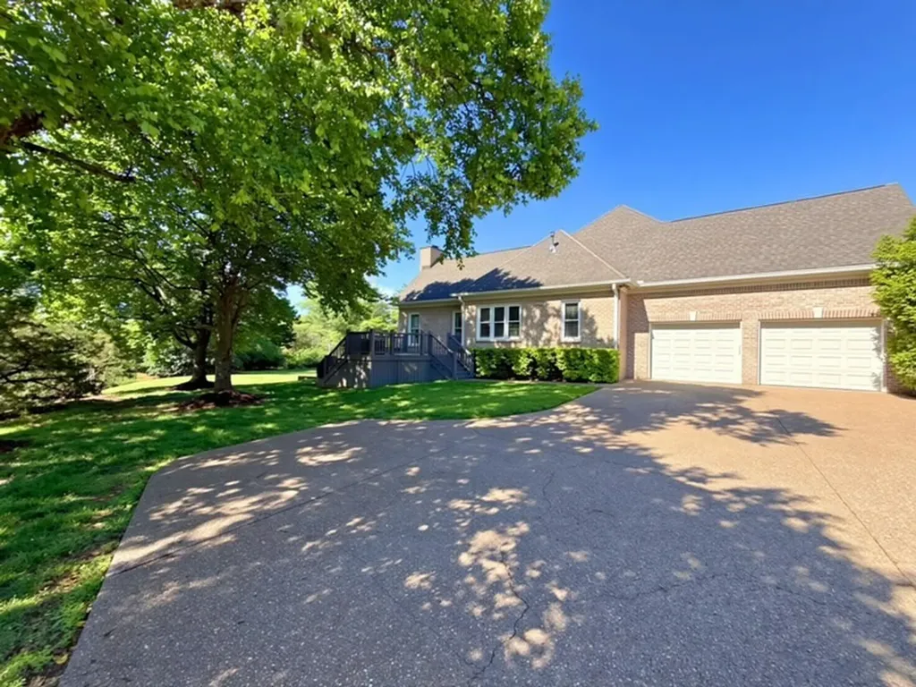 201 Lake Ridge Court Franklin TN 37069