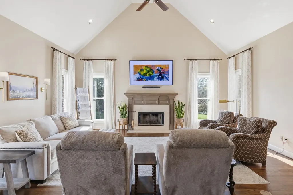 201 Lake Ridge Court Franklin TN 37069
