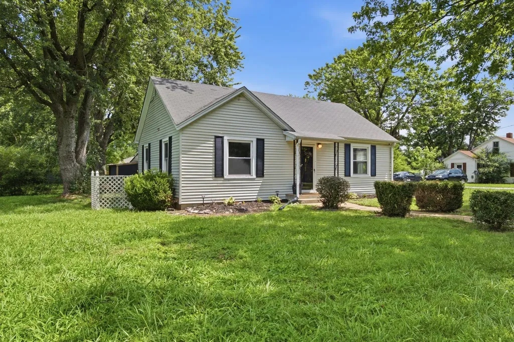 404 Gibson Street Portland TN 37148