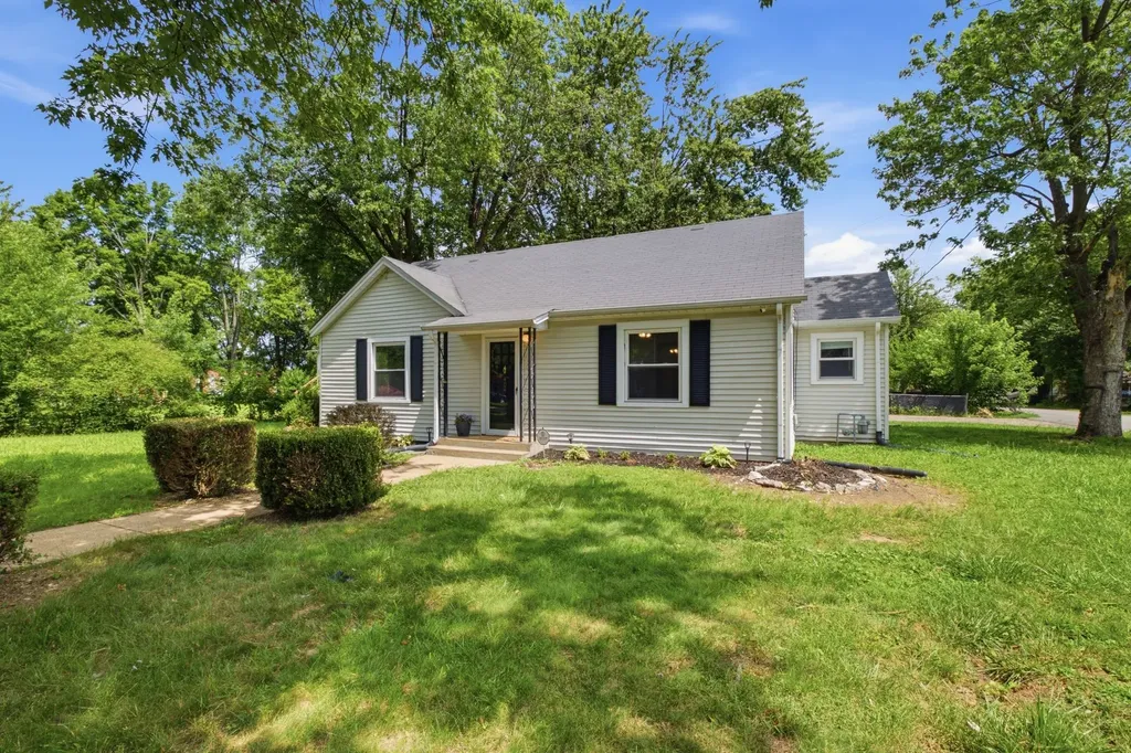 404 Gibson Street Portland TN 37148