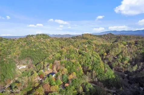 1083 Bryan View Road Sevierville TN 37862