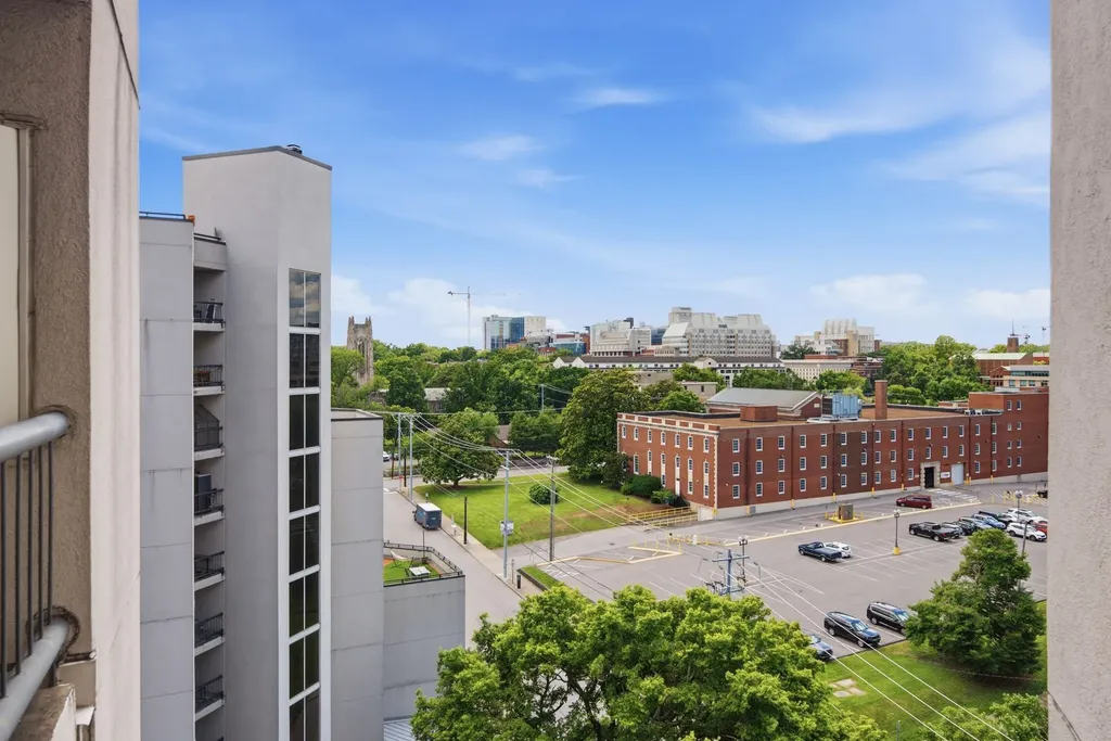 900 19th Ave, S Nashville TN 37212